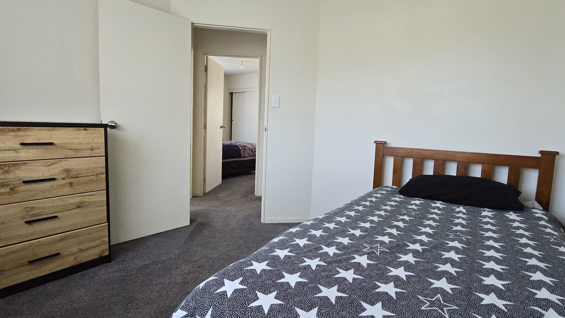 171845881__1762057549-17620575493121268901208617421428