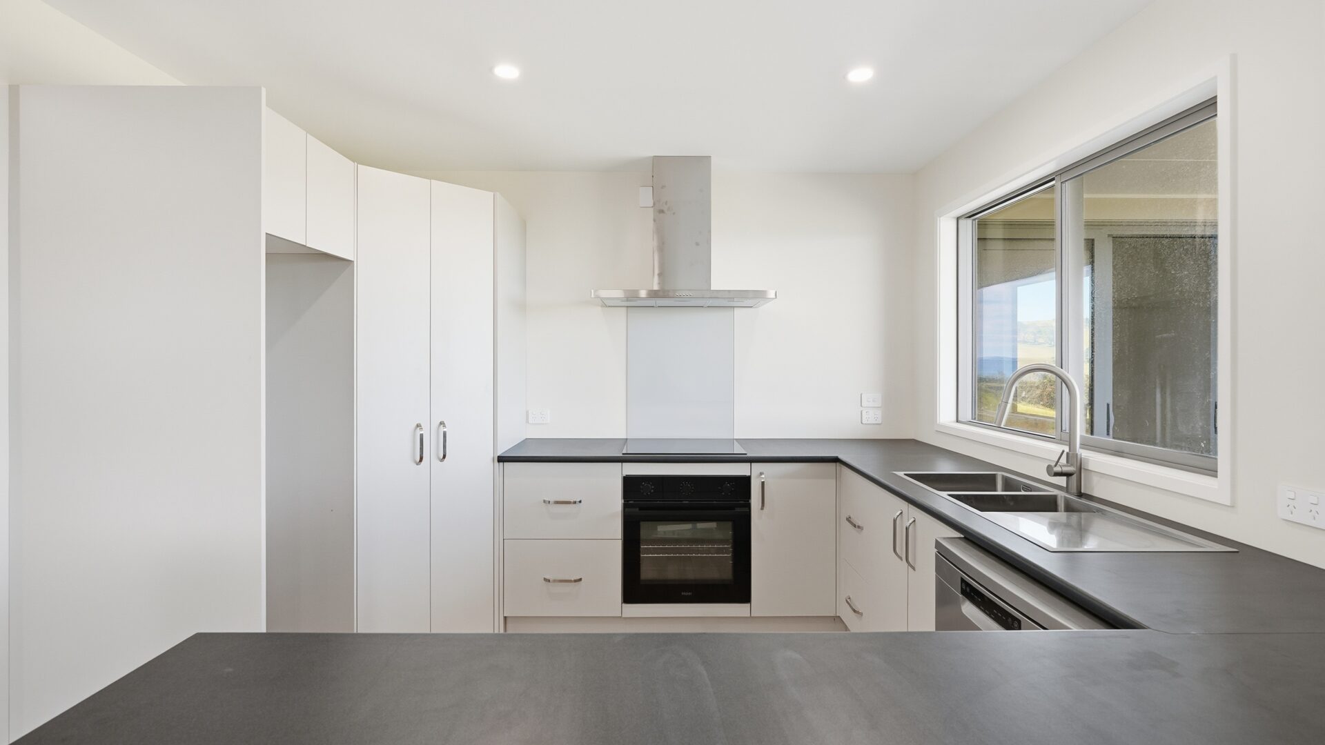 184941175__1769760534-102193-12