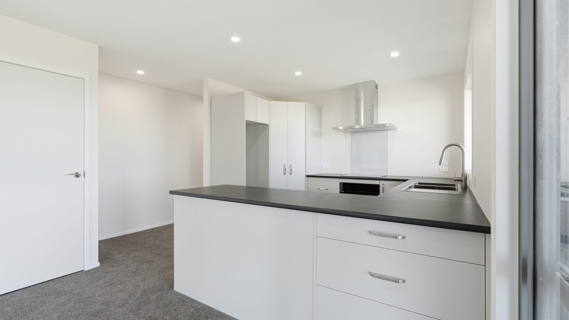 184941257__1769760629-102524-16