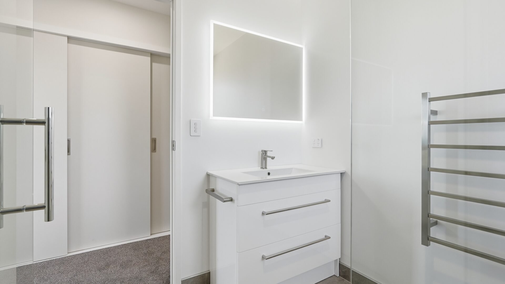 184941260__1769760635-102464-25