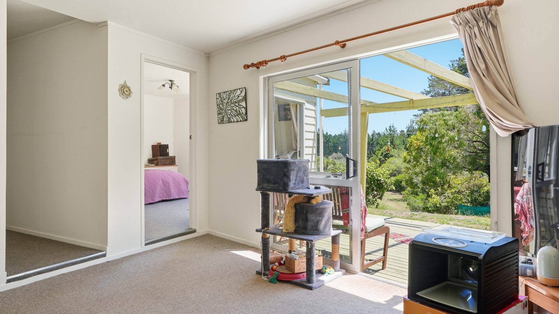 185249251__1770068502-11328-30