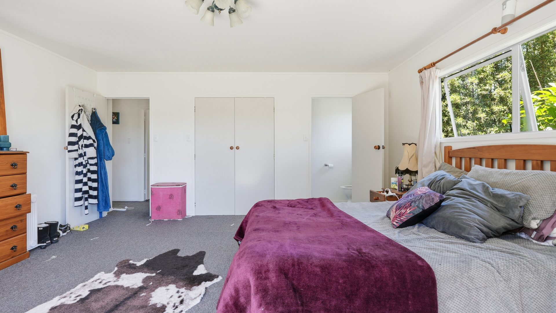 185249651__1770068630-216755-38