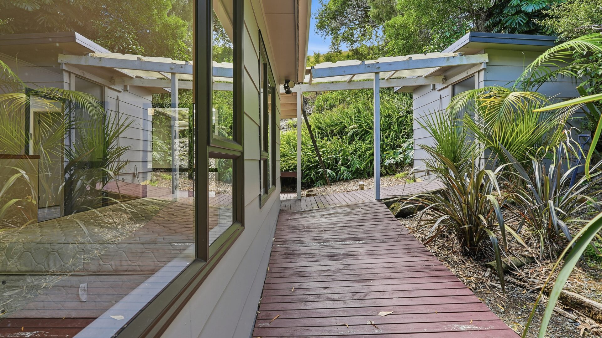 185567761__1770172589-58738-5OkuraBayTotaraNorth005