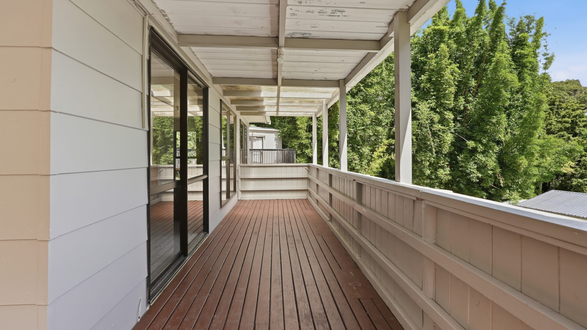 185567822__1770172592-72381-5OkuraBayTotaraNorth009