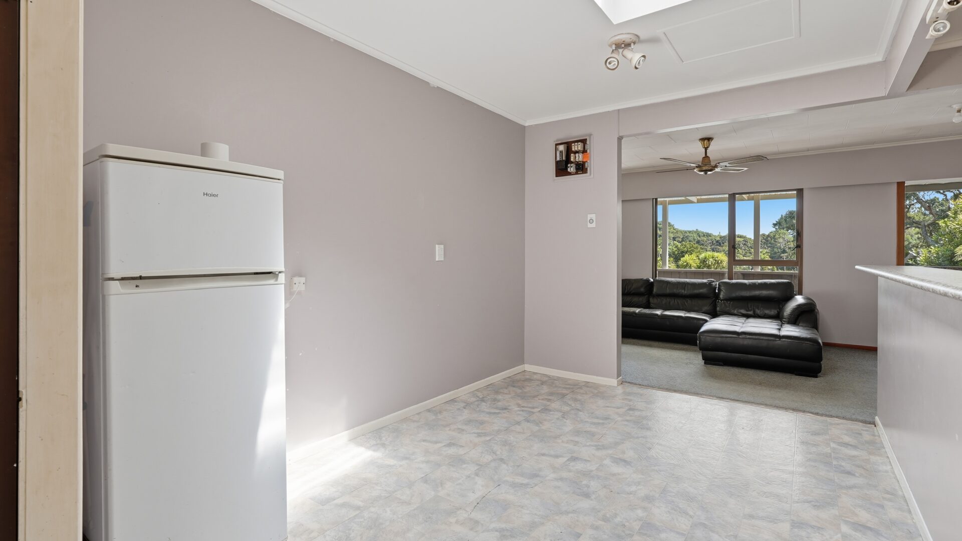 185568201__1770172662-59279-5OkuraBayTotaraNorth010