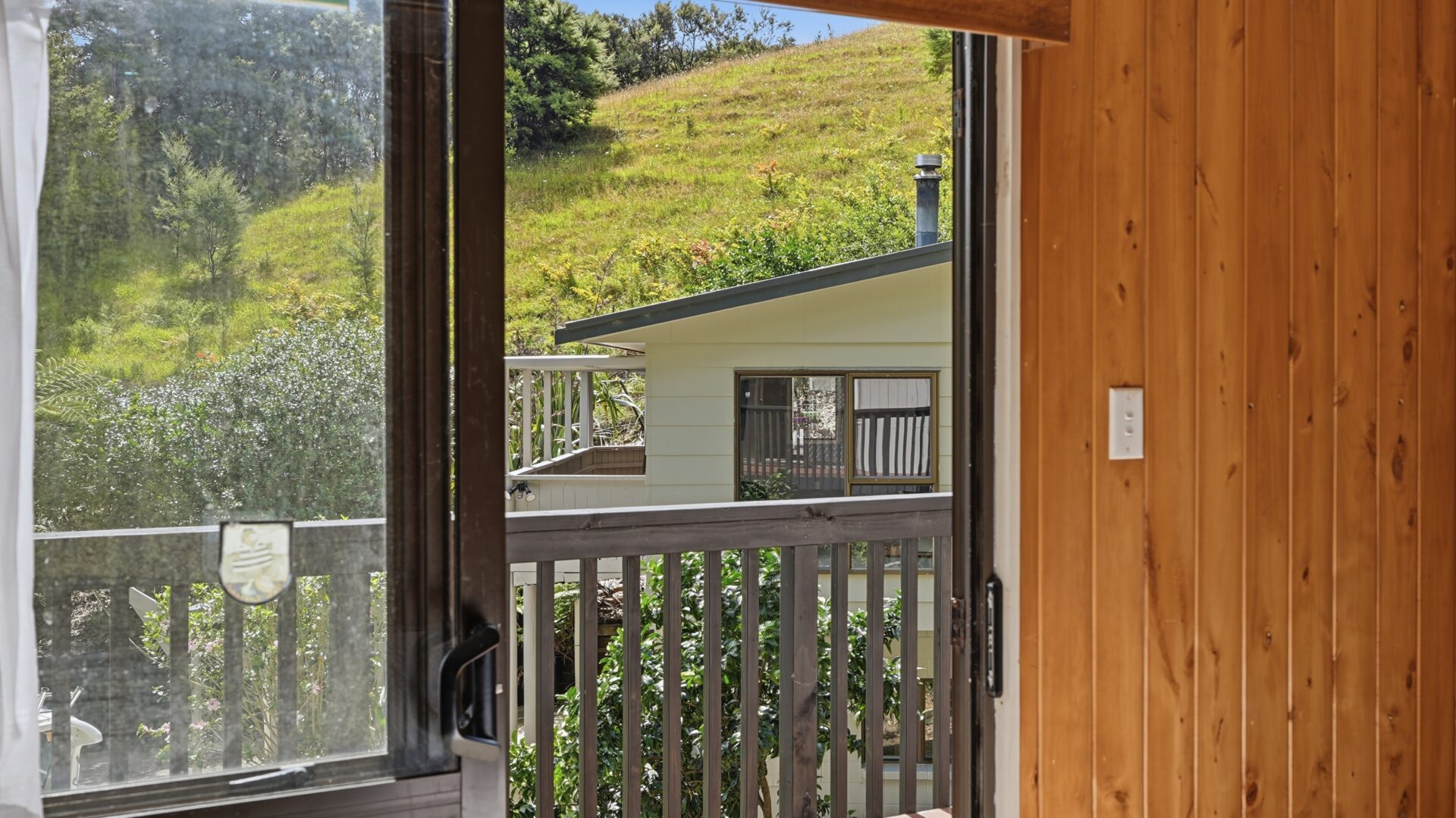 185568377__1770172716-59345-5OkuraBayTotaraNorth032