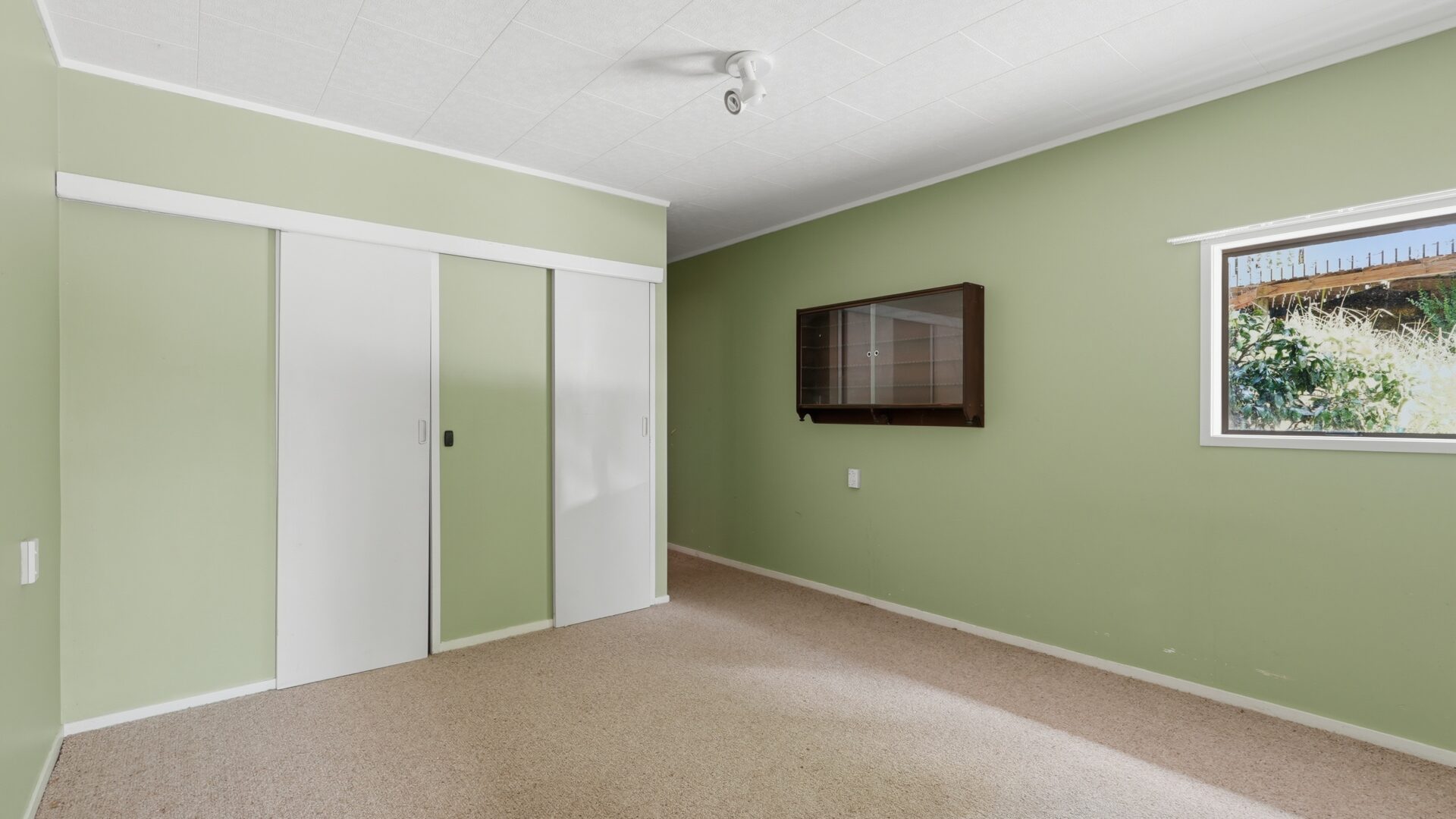 185568400__1770172723-59238-5OkuraBayTotaraNorth035