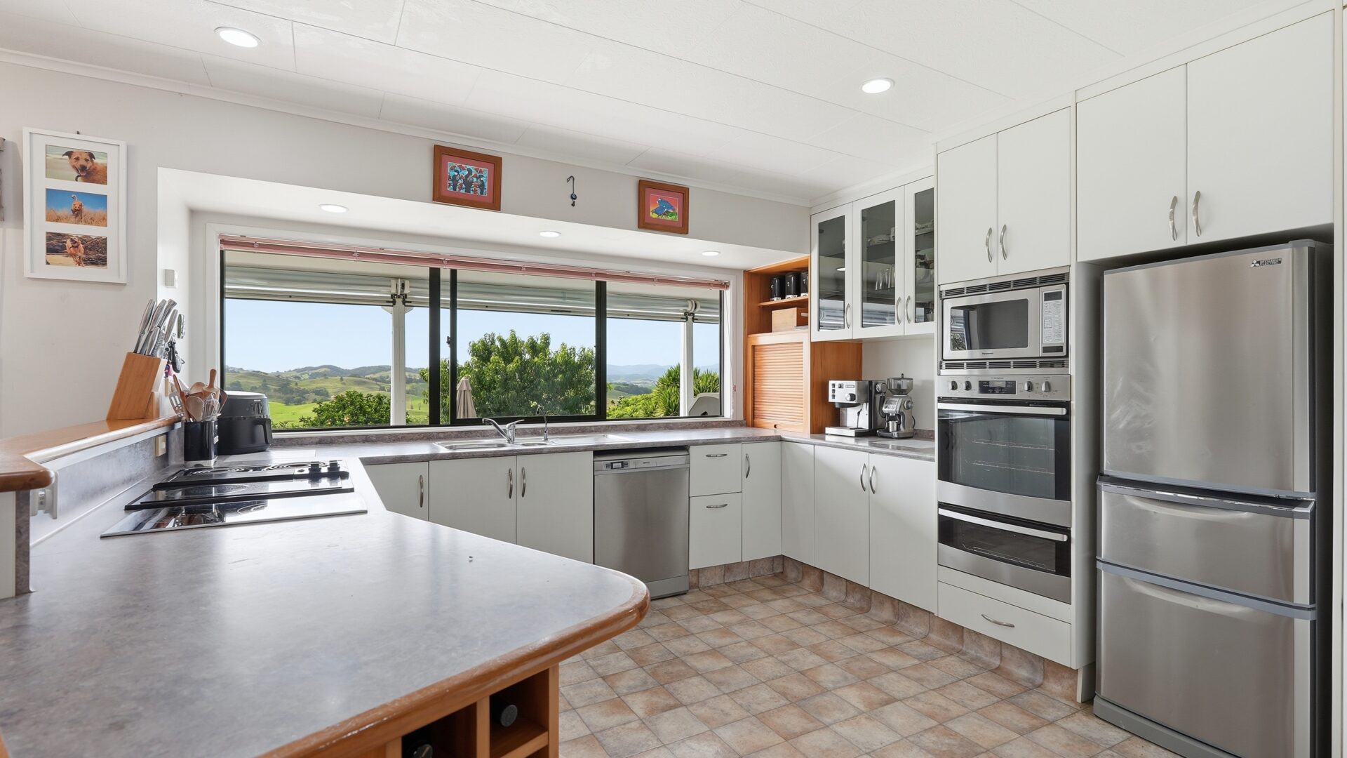 187478642__1771296774-76718-16