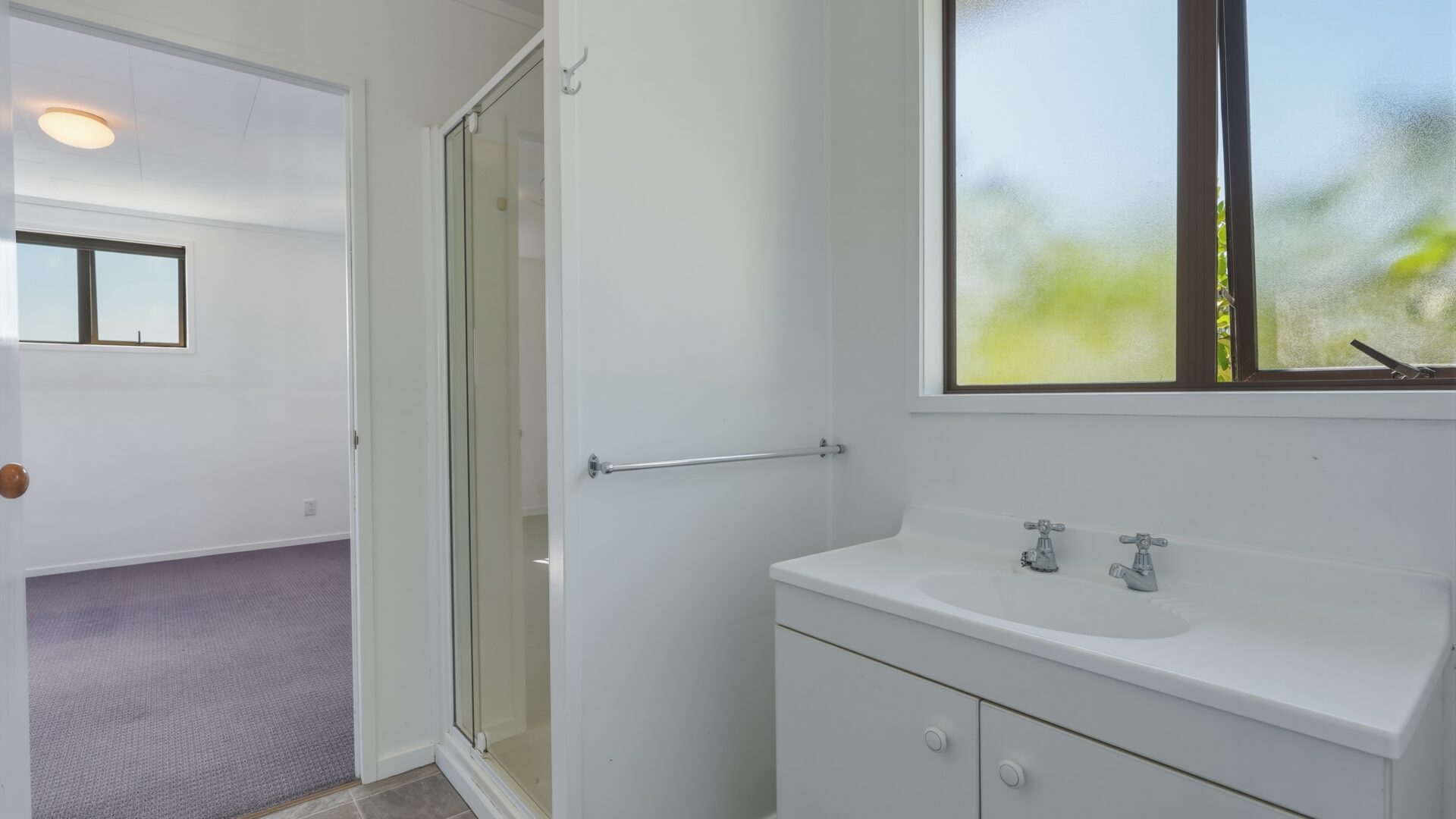 188449379__1771825113-94262-16