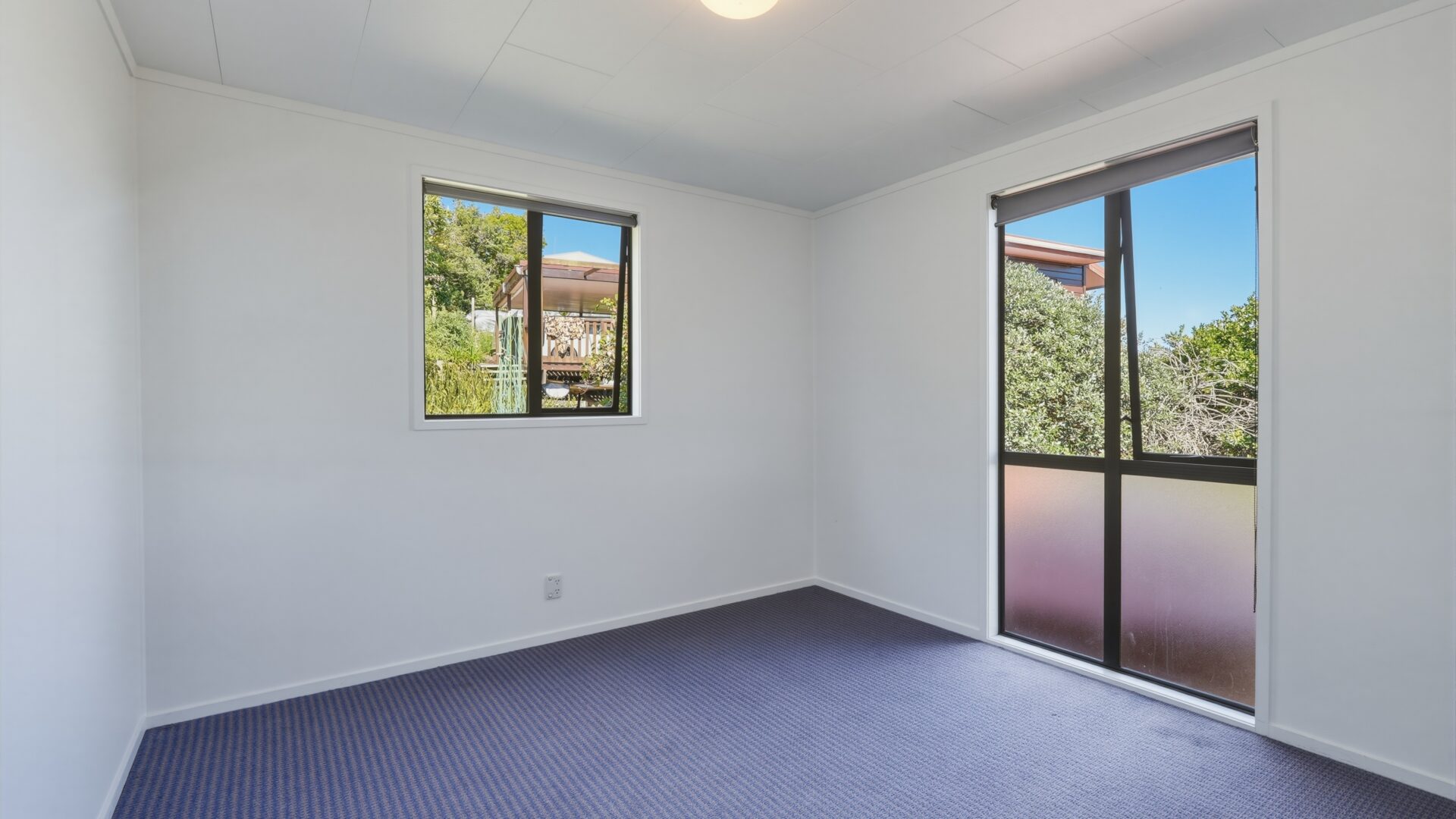 188449385__1771825117-94681-18