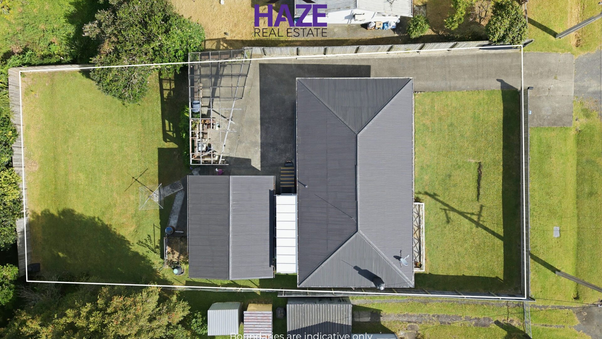 189046201__1772056669-13129-9TeAhuStreet033