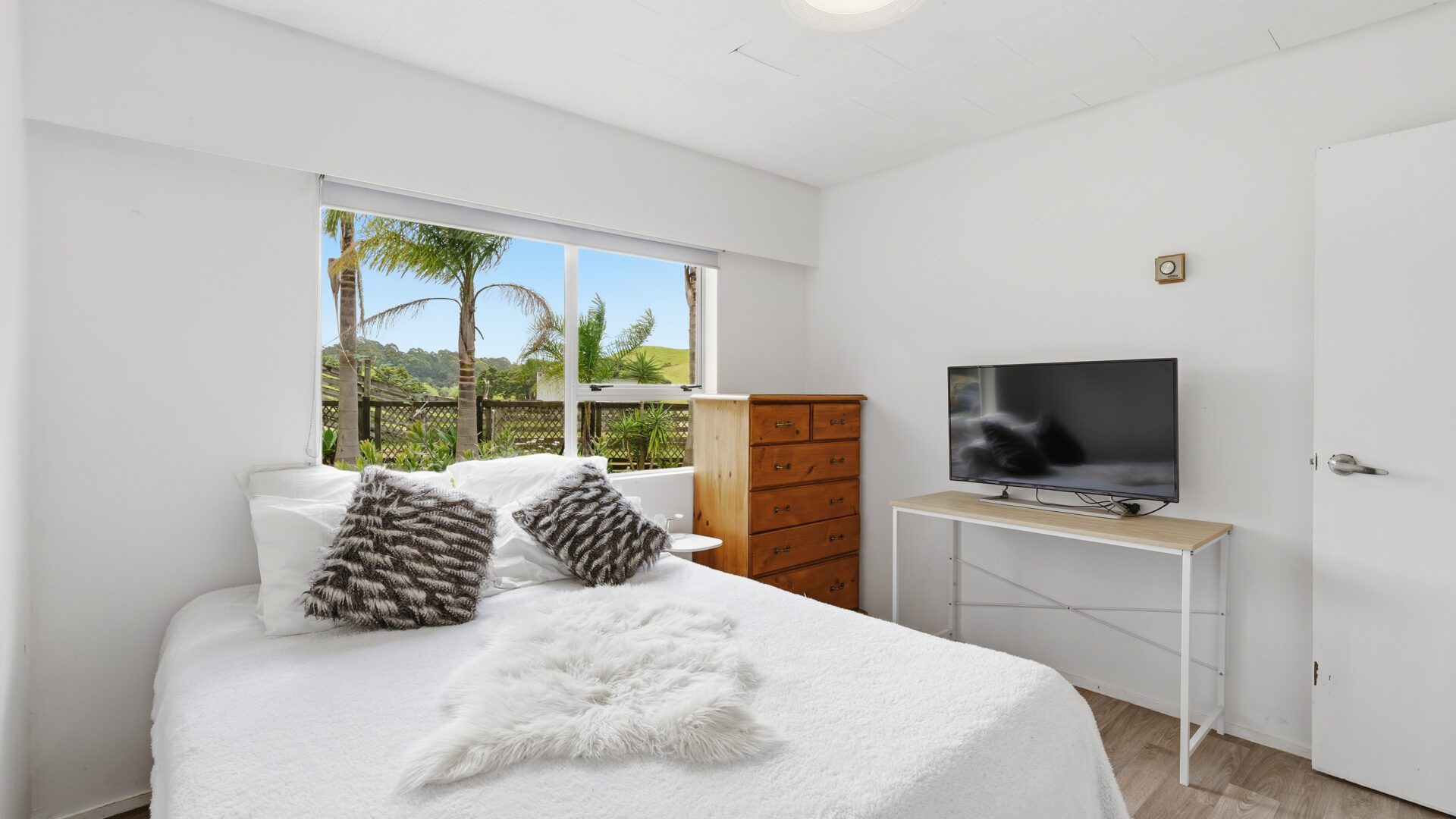 181159236__1766547388-60684-27