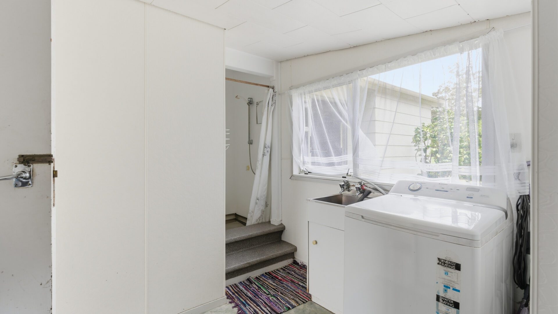 181159237__1766547389-60526-30