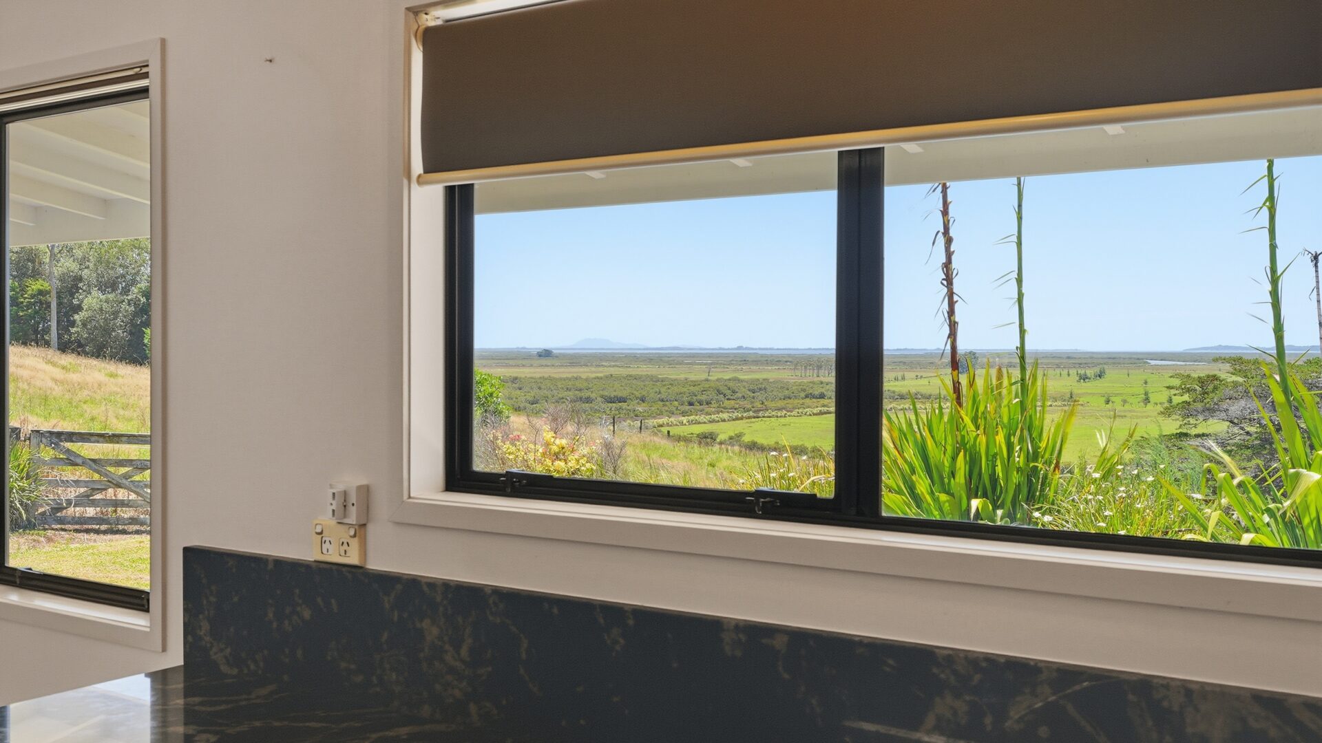 184564319__1769632182-15655-20