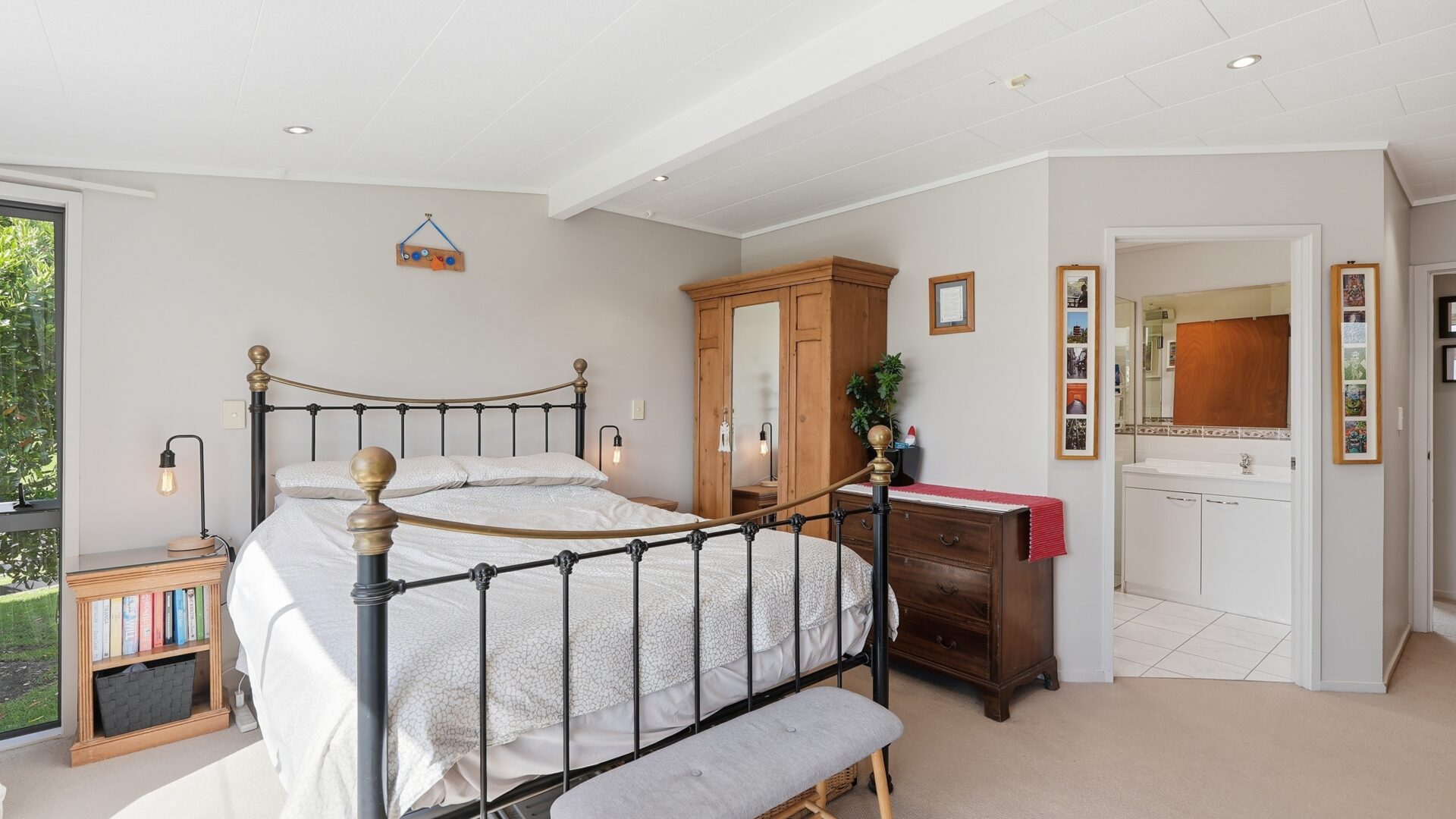 187477928__1771296678-62886-22