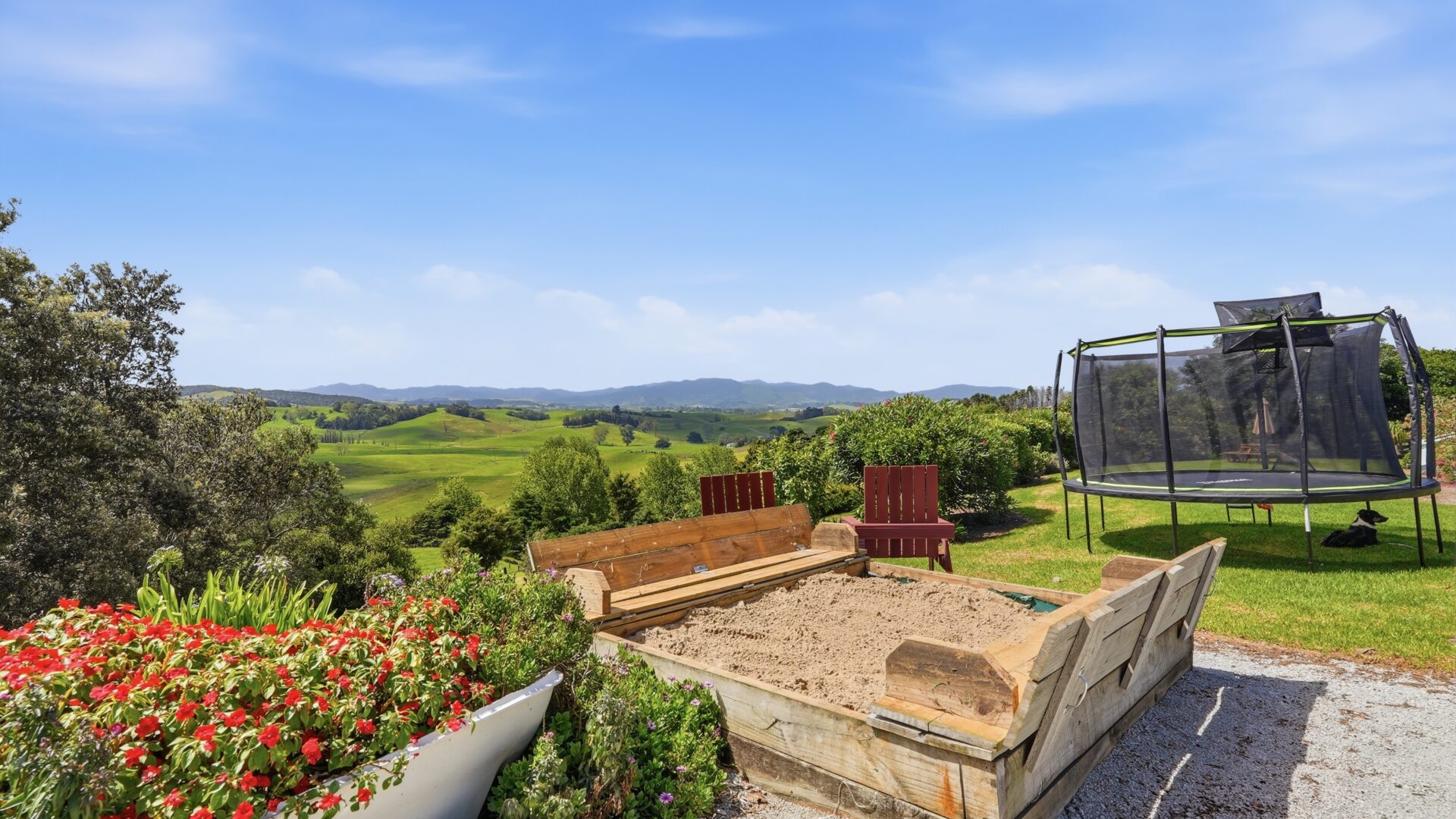 187478215__1771296704-76143-33