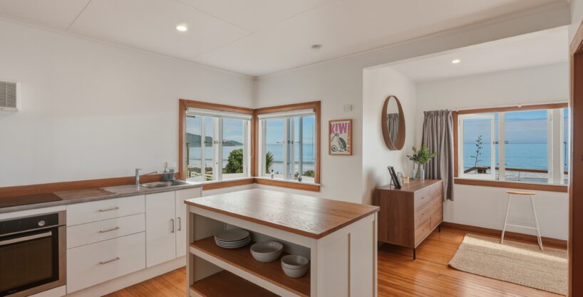 Foreshore Rd Opportunity with Investment Potential