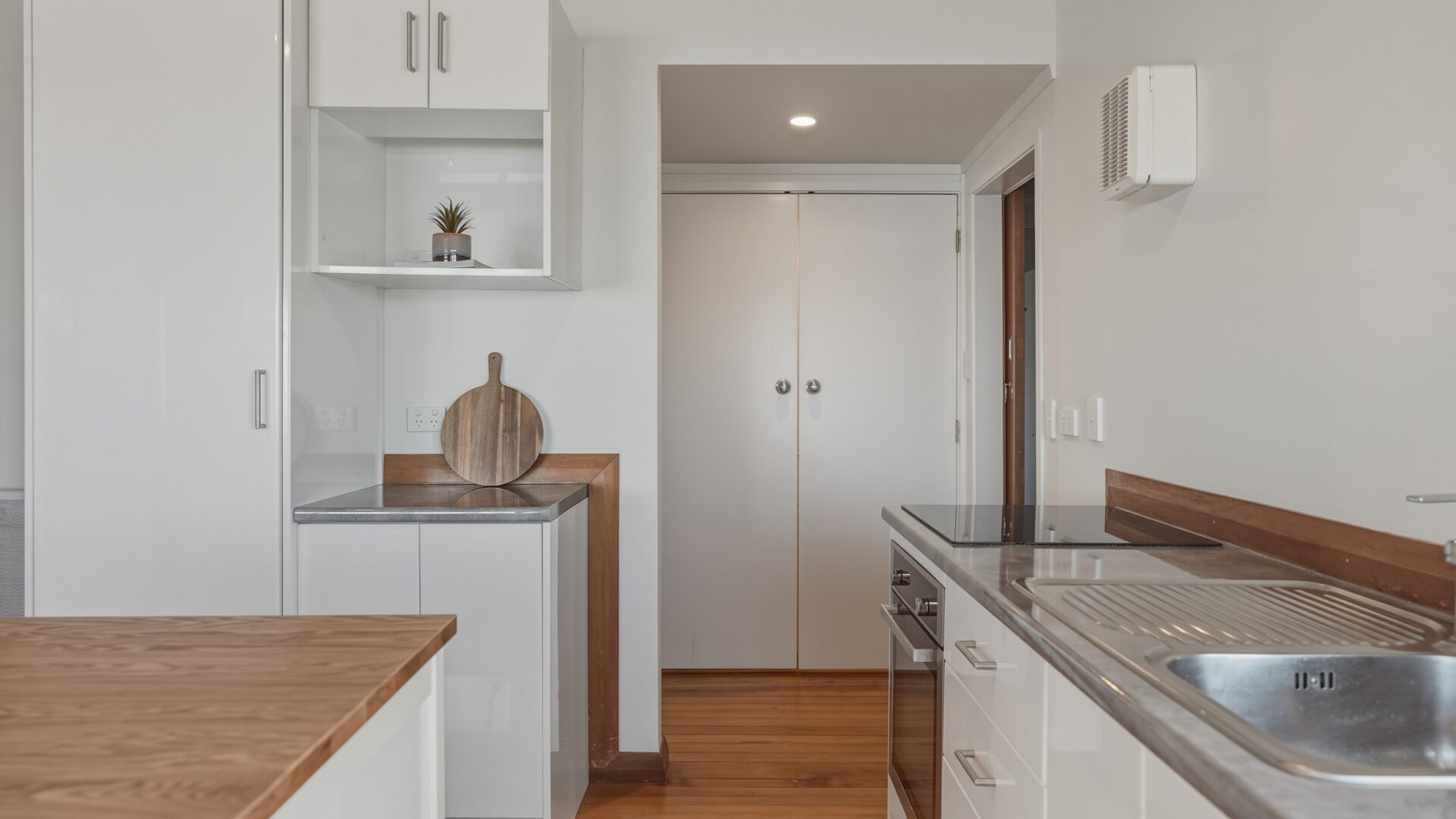 191068983__1773026410-79674-151ForeshoreRoadAhipara015