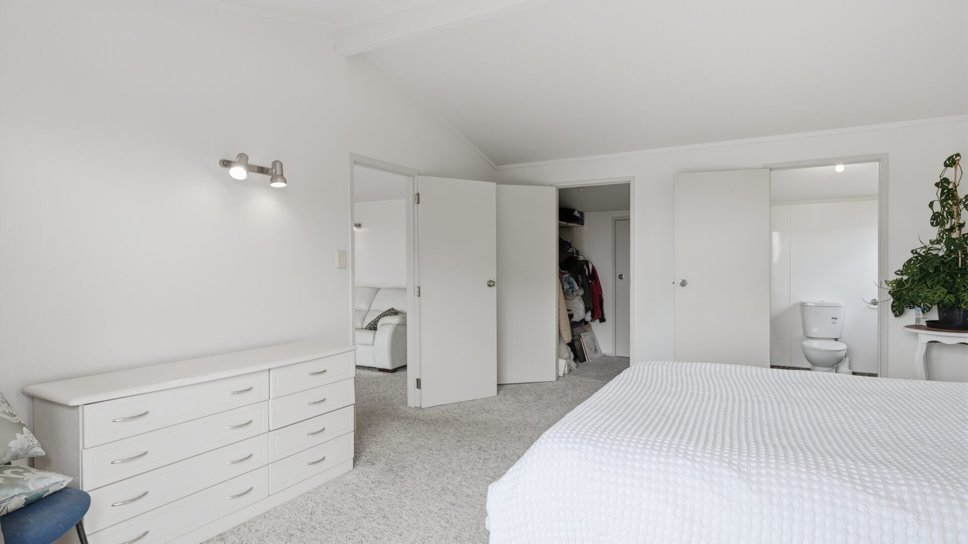 185665189__1770239198-6946-137SH1Awanui037