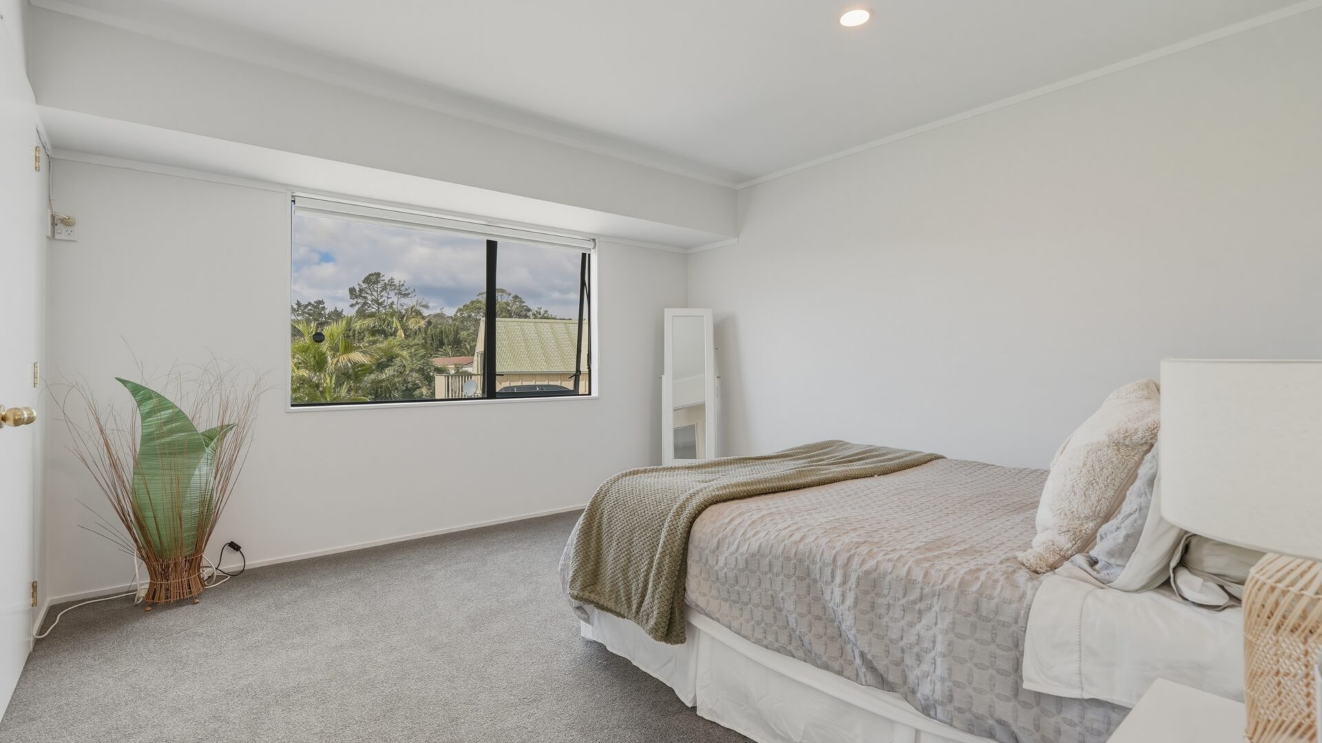 197274869__1776418693-113177-300SH10CableBay018