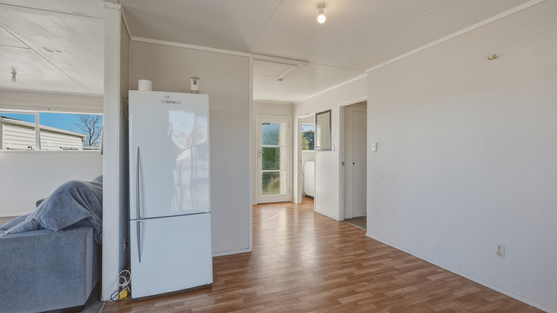 198221599__1776986410-209122-6StandingPlace-RobynNeho004