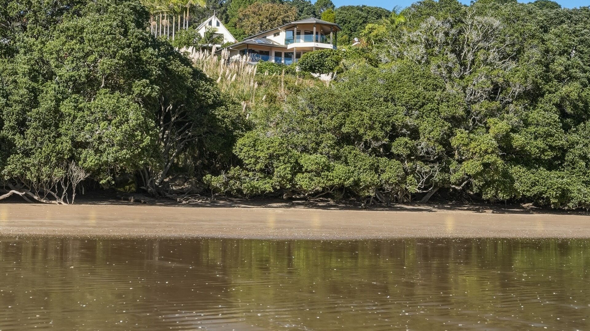 201652467__1779007868-190985-61SH10CoopersBeach-Pattersons036