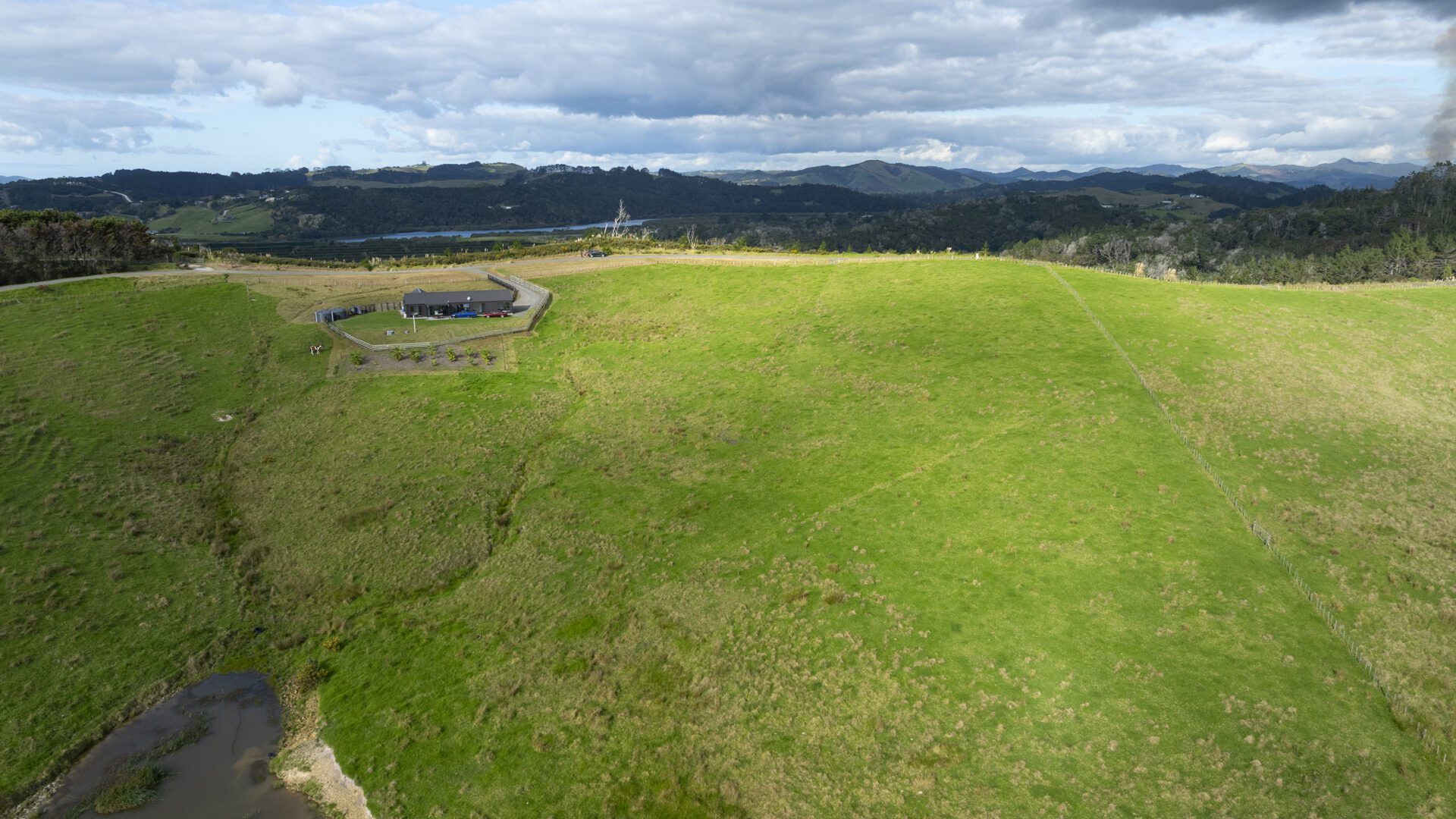 203637942__1780014951-36305-Lot3TaipaViewRd-0625