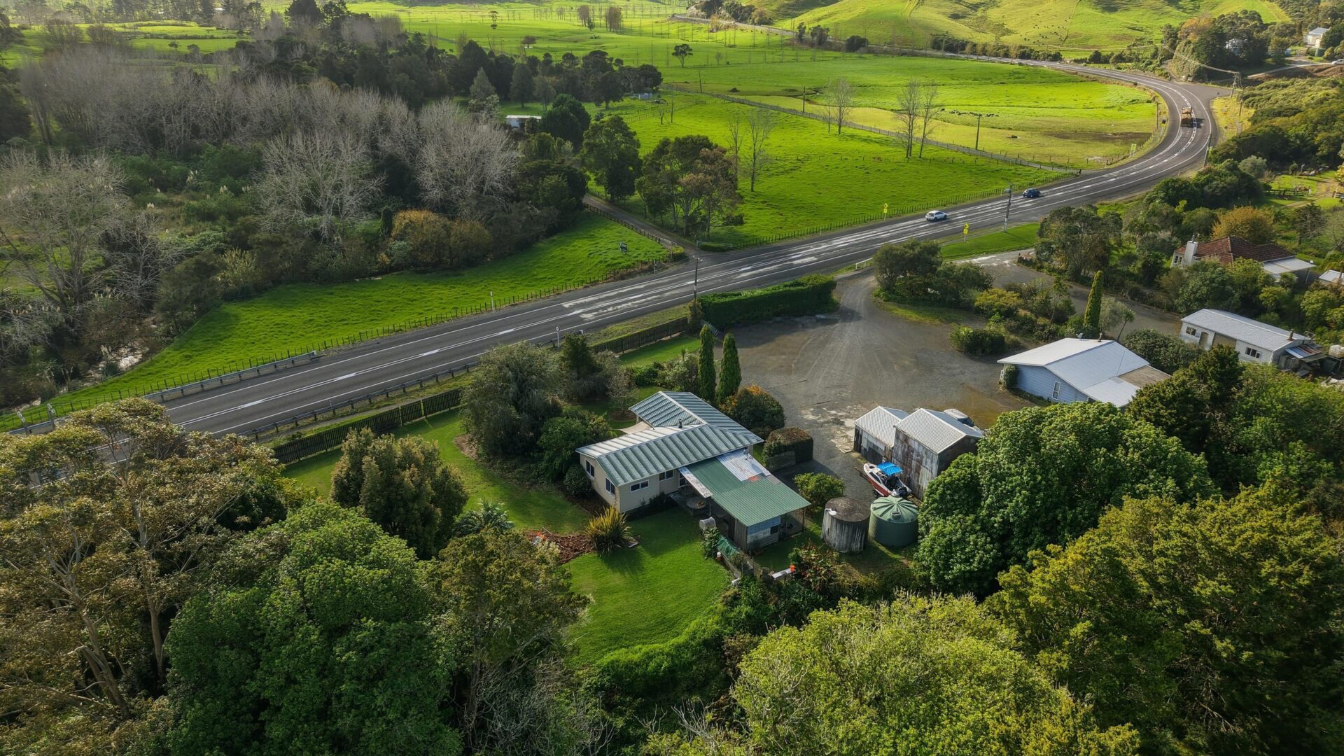 204325607__1780527064-31115-5497BSH10Kaingaroa005