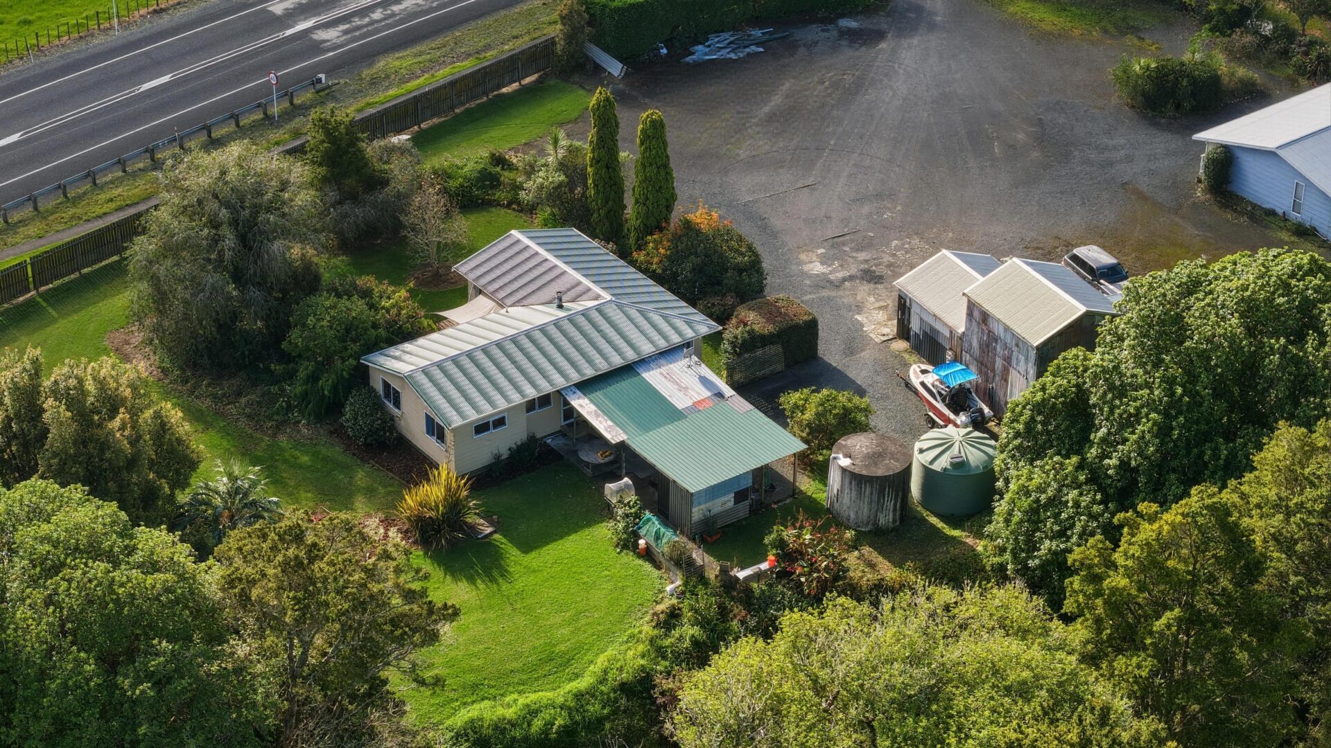 204325613__1780527066-31083-5497BSH10Kaingaroa006