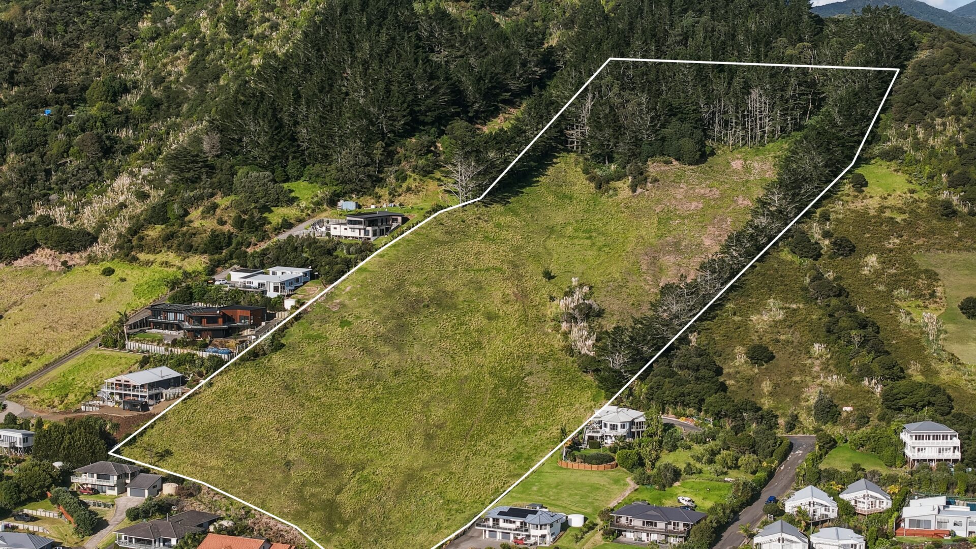 208338146__1783287120-9603-29ReefViewRoadAhipara014.jpg