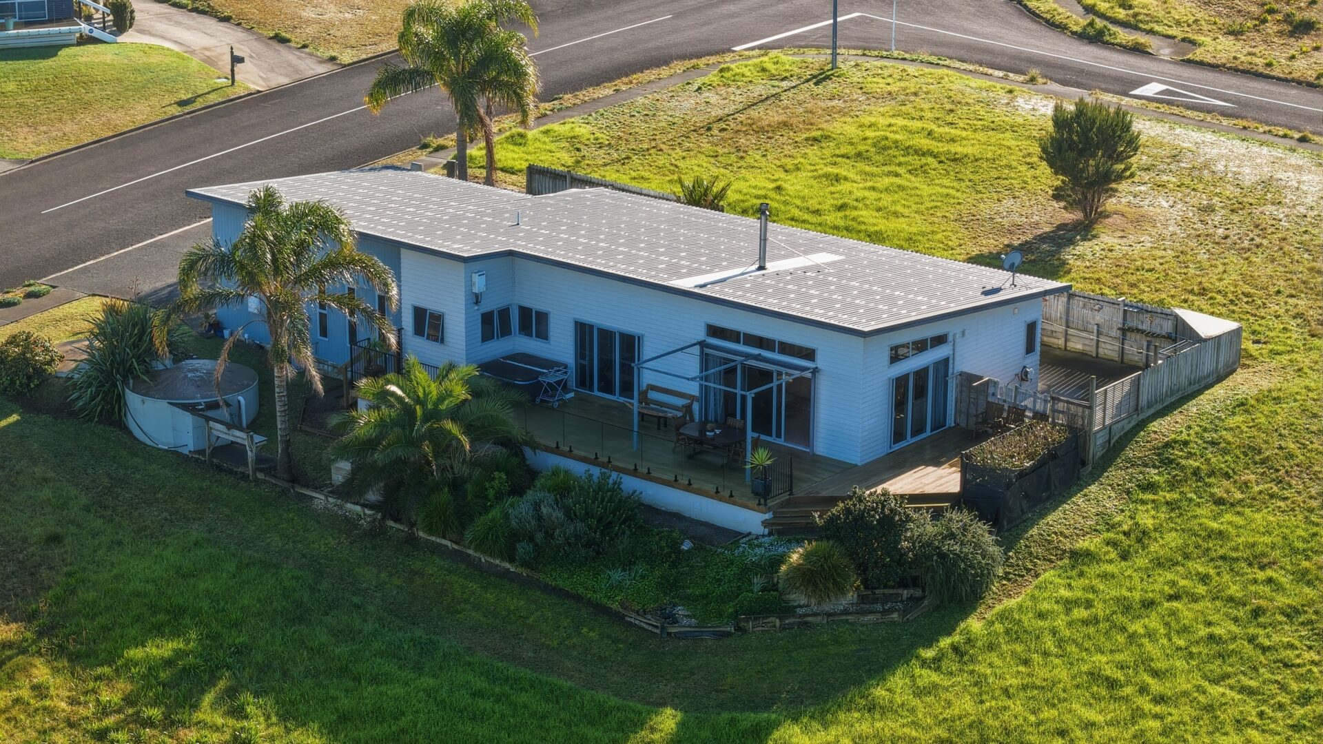 210166042__1784498752-13603-36CarringtonDriveKarikariPeninsula001
