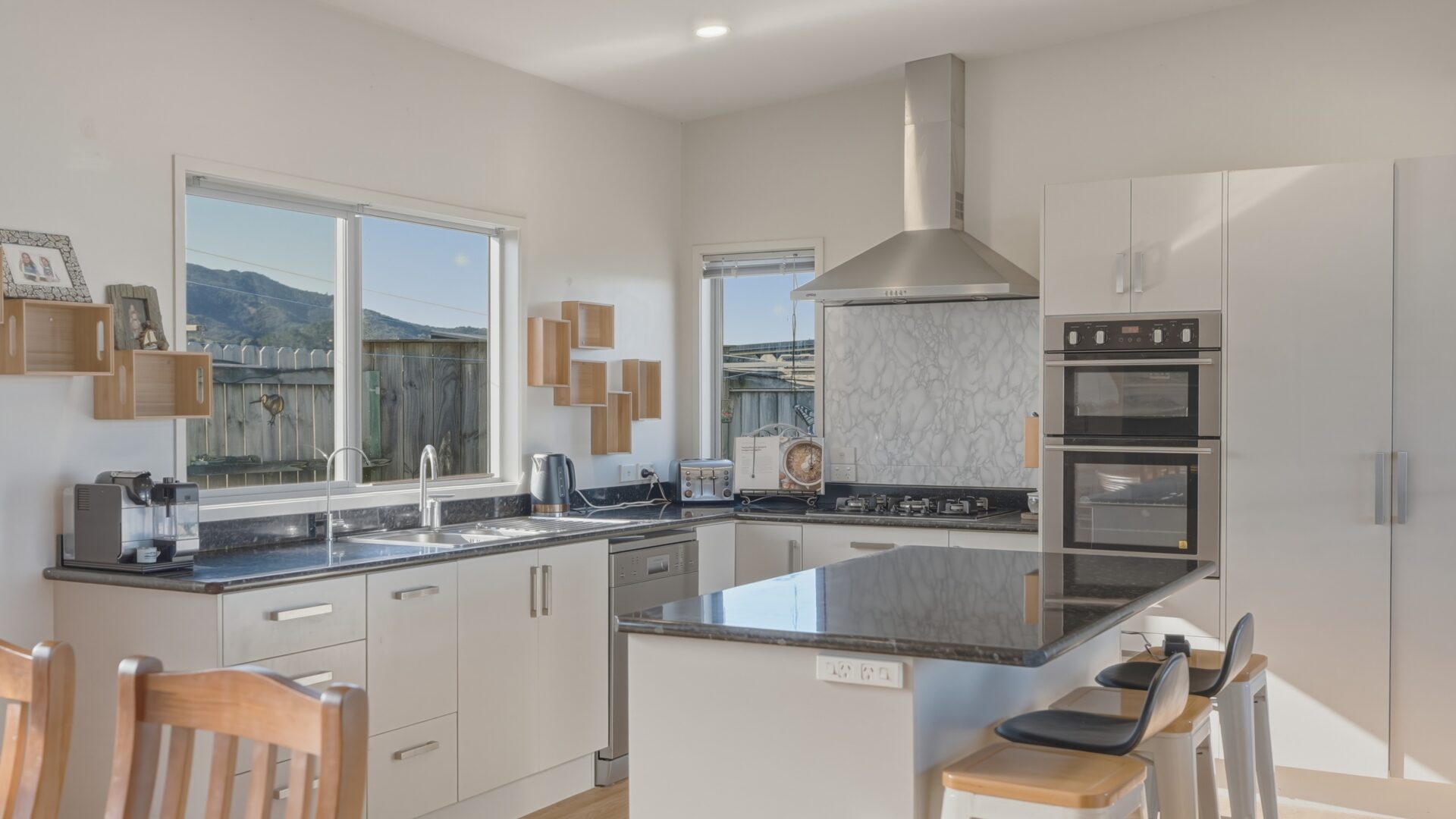 210166107__1784498768-13692-36CarringtonDriveKarikariPeninsula008