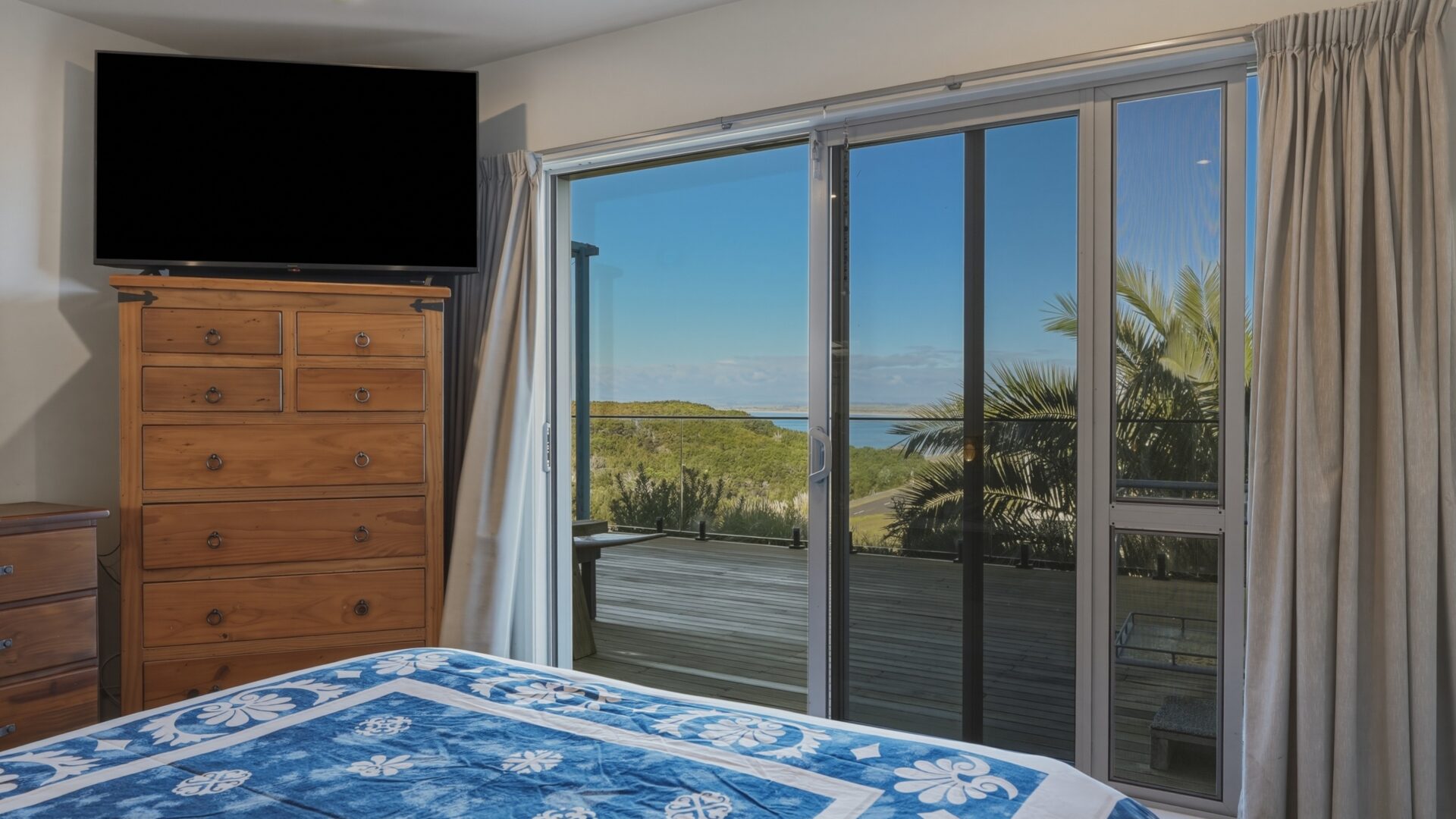 210166182__1784498784-25707-36CarringtonDriveKarikariPeninsula018
