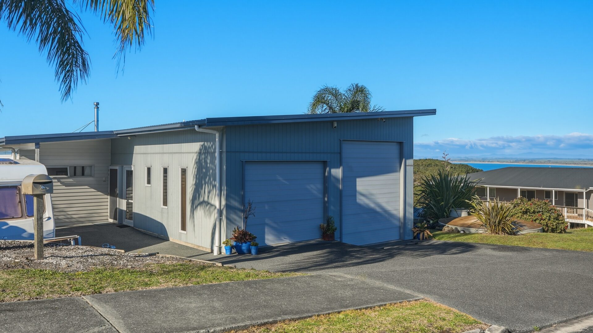 210166323__1784498806-25685-36CarringtonDriveKarikariPeninsula027