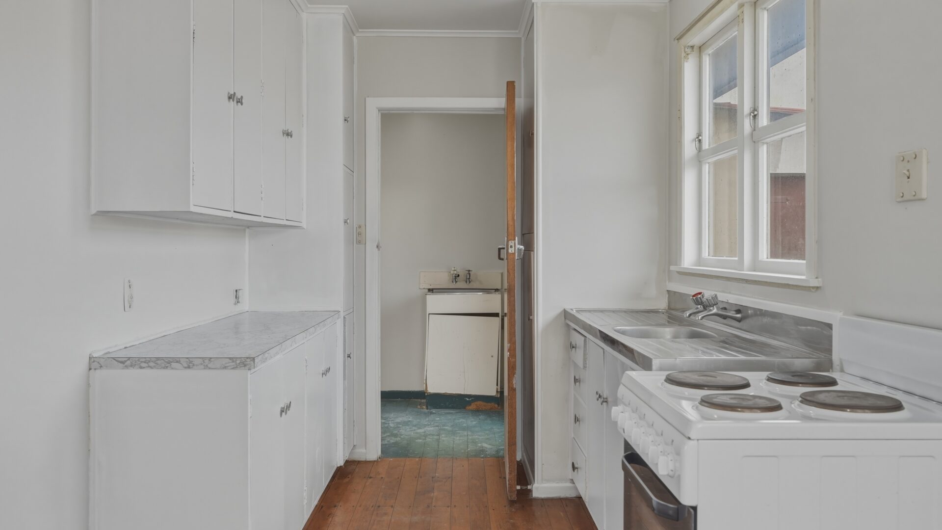 212732250__1785733102-97938-5DunnStreetKaitaia012