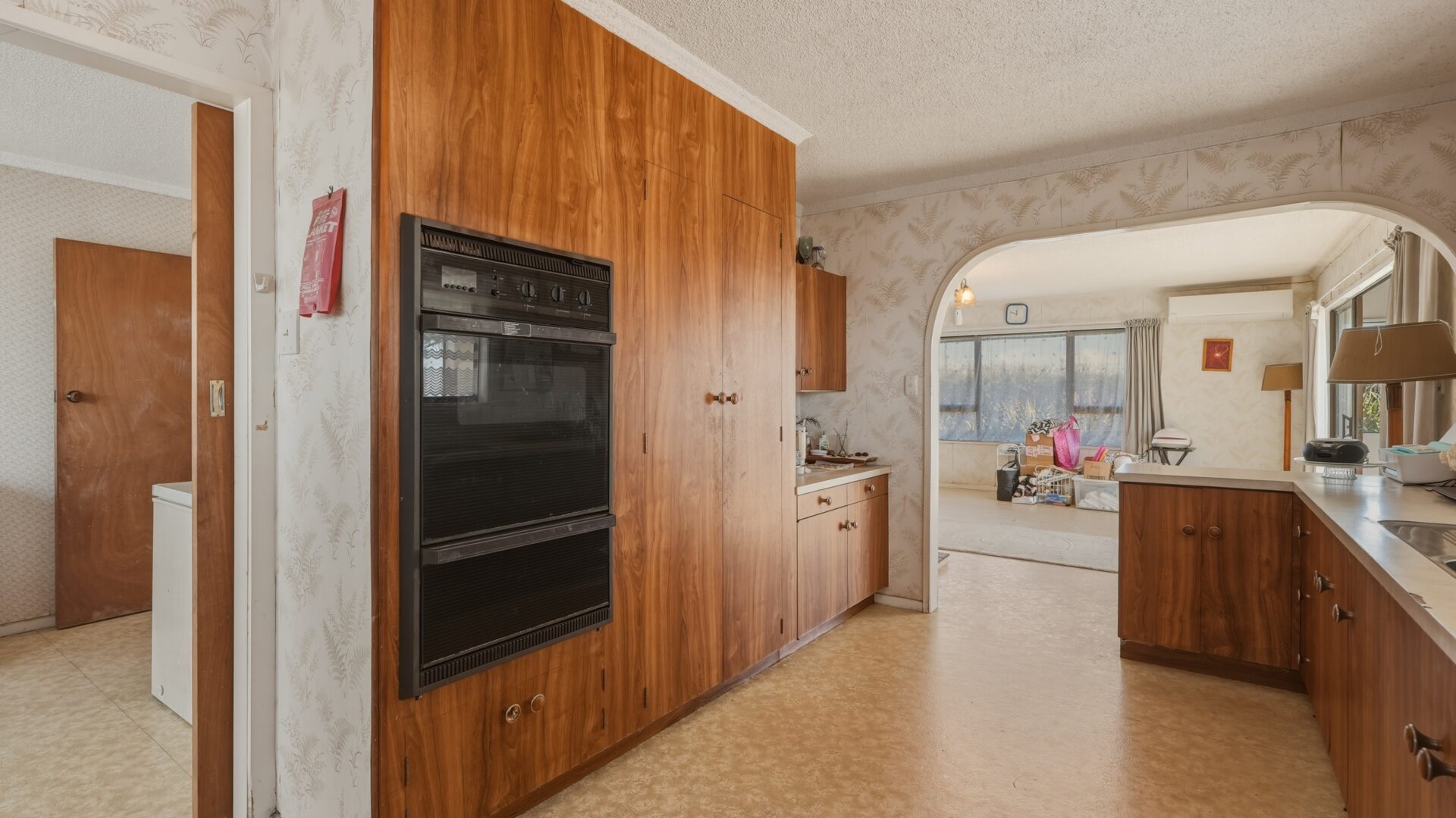213941146__1786400381-14732-1501InlandRoadKarikariPeninsula012