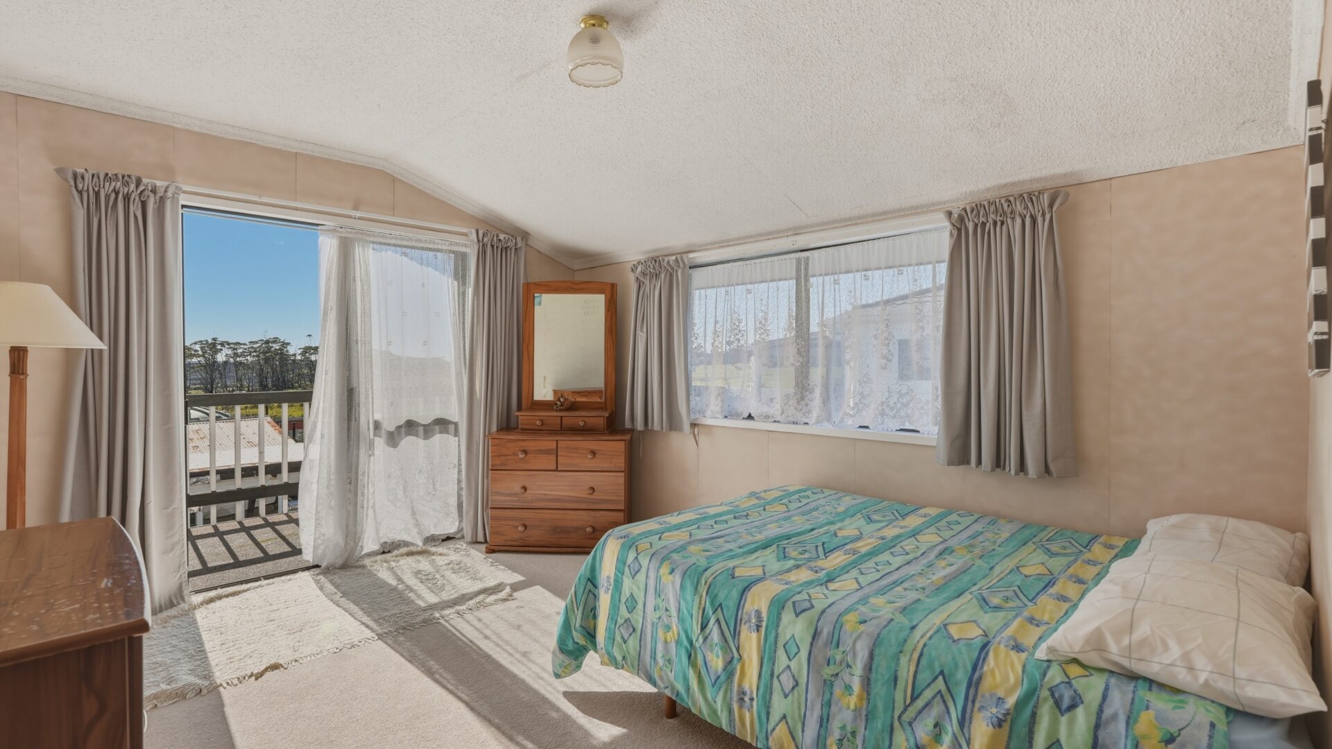 213941162__1786400424-14972-1501InlandRoadKarikariPeninsula018