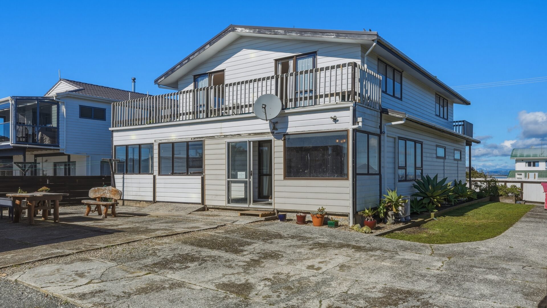 213941169__1786400439-26705-1501InlandRoadKarikariPeninsula028
