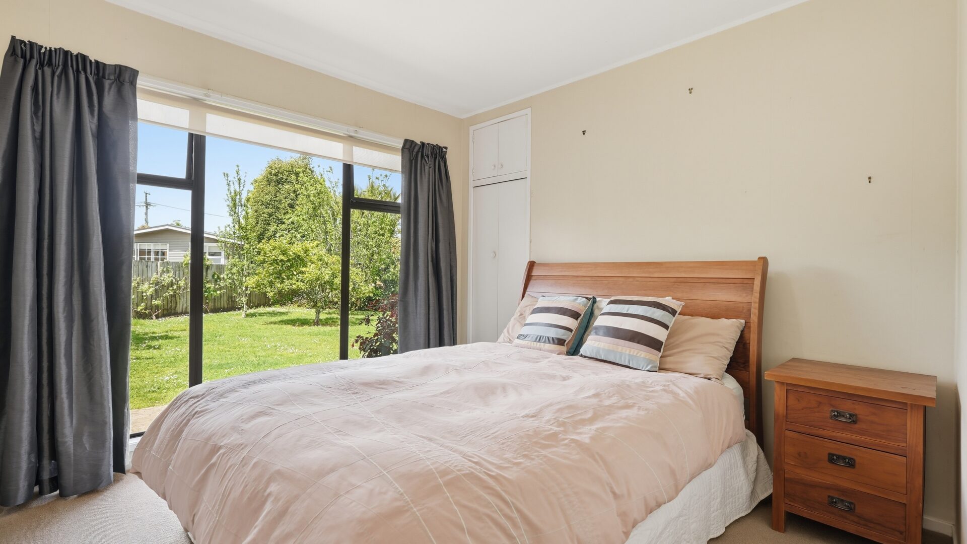 223308135__1791862812-90545-11FreeholdLaneWhangarei015