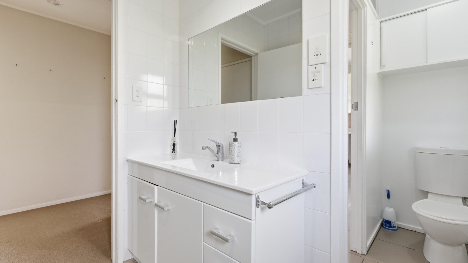 223308176__1791862840-90567-11FreeholdLaneWhangarei020