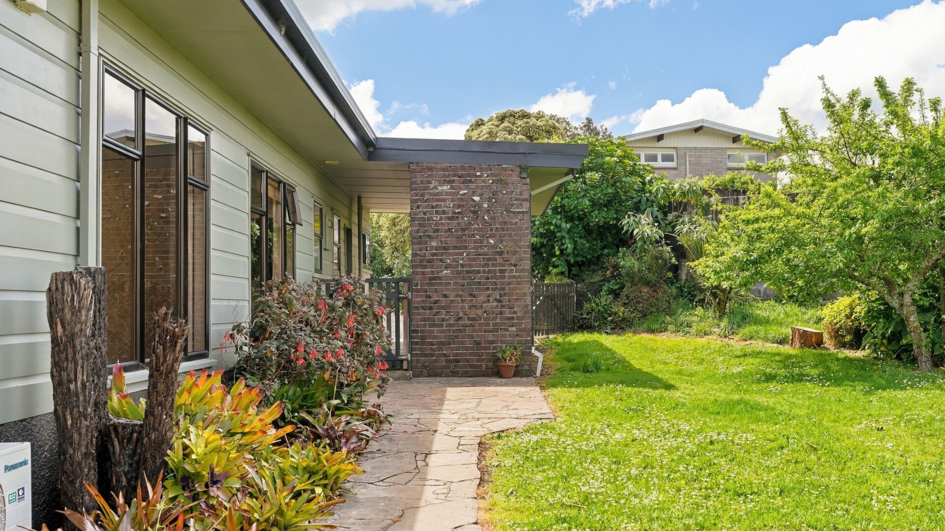223315105__1791864006-81666-11FreeholdLaneWhangarei031