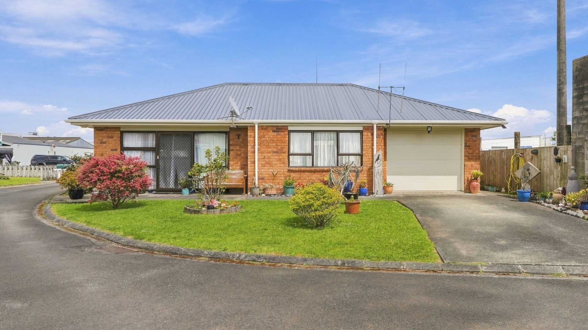 223636732__1792010989-23752-22MatthewsAvenueKaitaia017